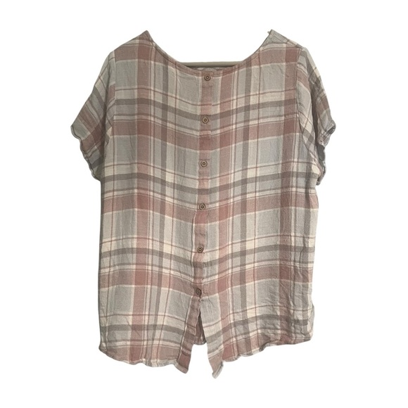 Torrid Plaid Short Sleeve Top size 2 - Picture 2 of 6